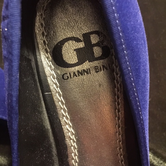 Gianni Bini blue velvet rhinestone peep toe heel - Picture 2 of 8